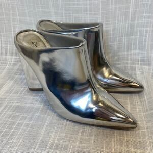 Qupid Heeled Silver Mirror Patent Leatherette 4 inch Heeled Mules Womens 8.5